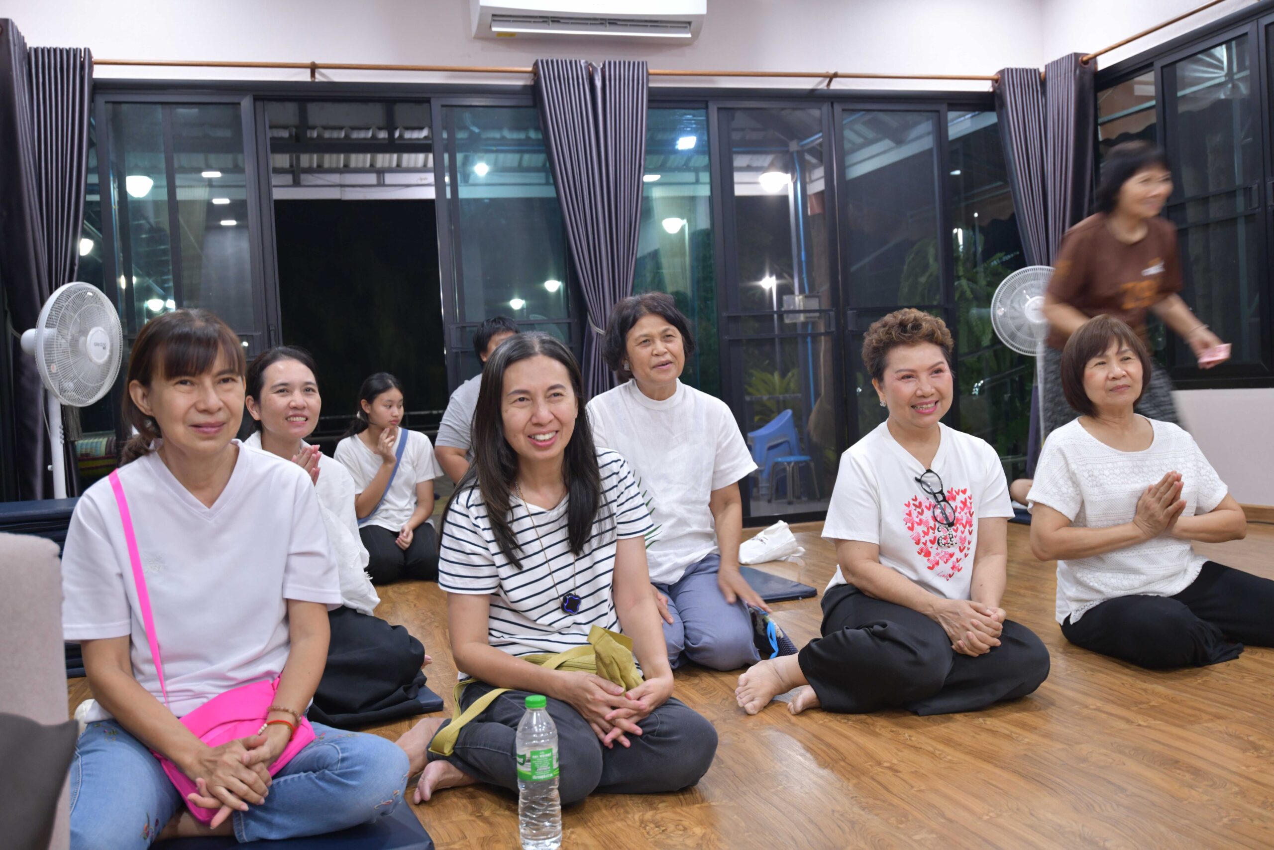 แพทย์ที่กำลังเรียนต่อเฉพาะทาง มข -ฟังธรรม (60)